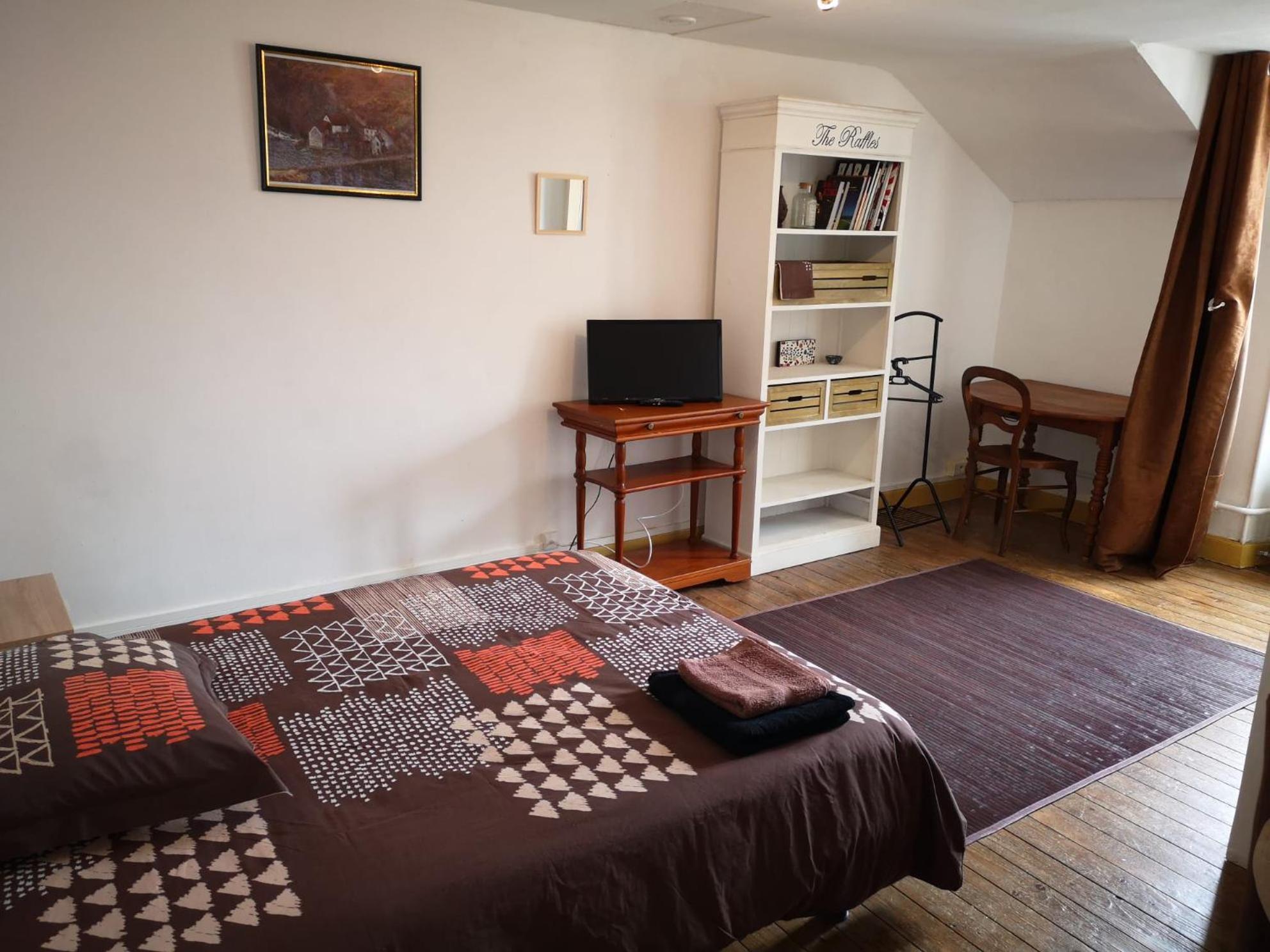 Chambres Avec Salle De Bains Et Cuisine En Centre Ville Argenton Sur Creuse Exterior foto