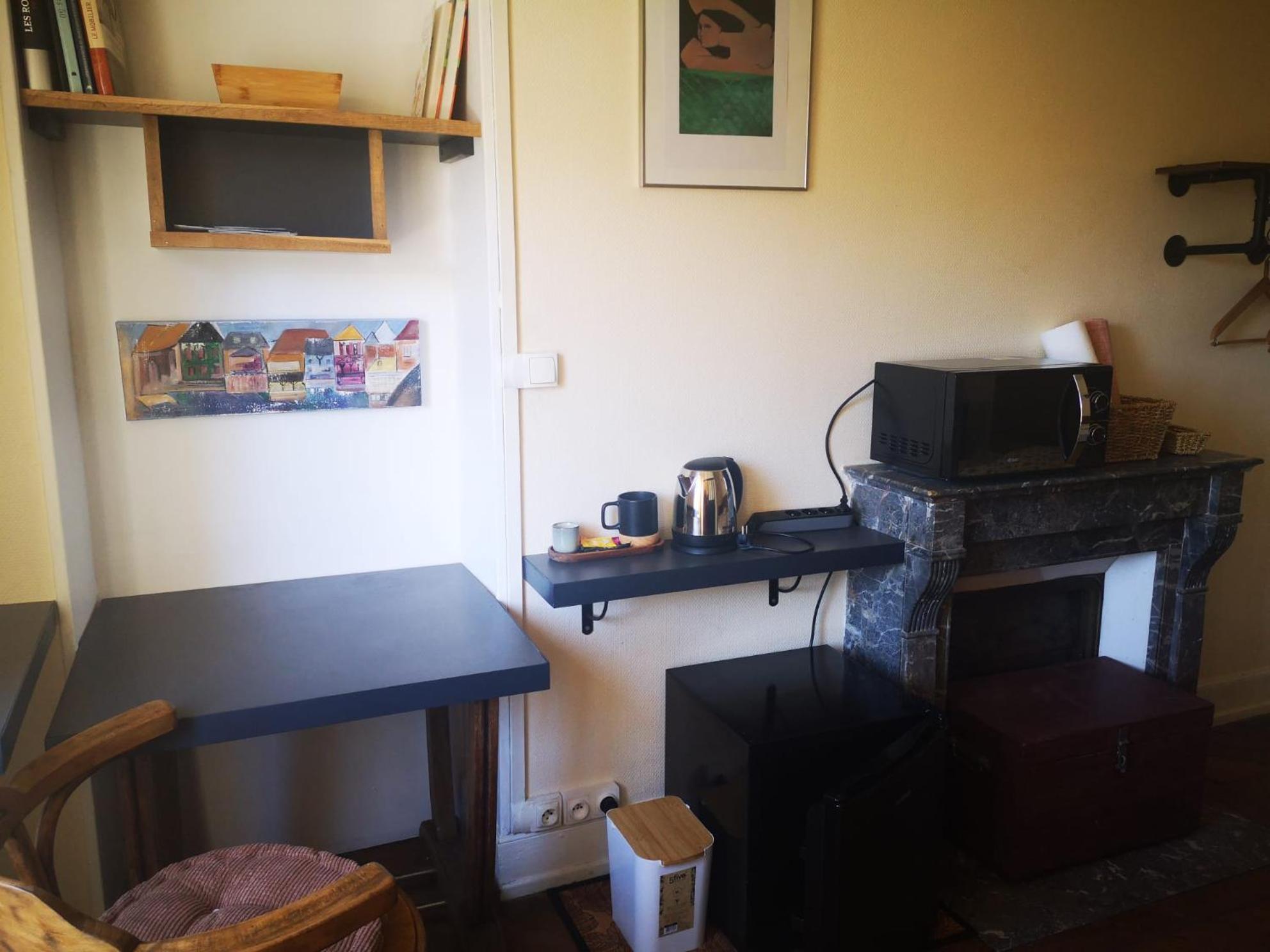 Chambres Avec Salle De Bains Et Cuisine En Centre Ville Argenton Sur Creuse Exterior foto